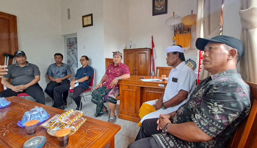 Dituding Kongkalikong Peminjaman di BUMDes, Perbekel Selat Buka Suara