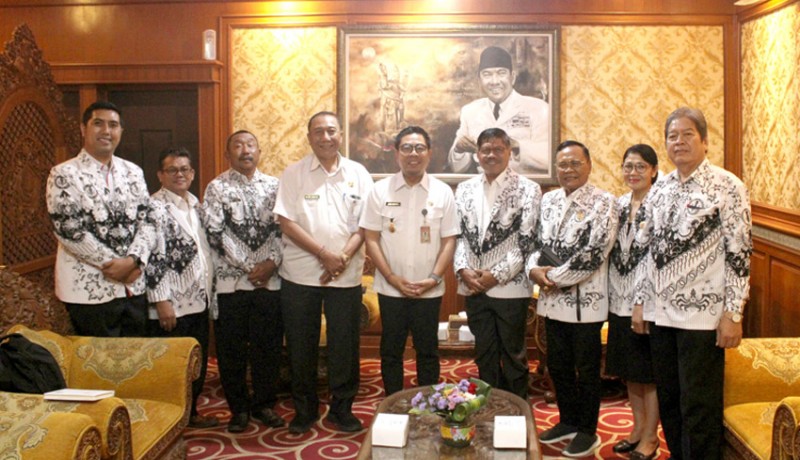 www.nusabali.com-pgri-denpasar-akan-gelar-konferensi-pada-11-januari-2025