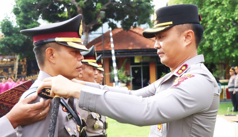 www.nusabali.com-empat-perwira-polres-buleleng-dimutasi