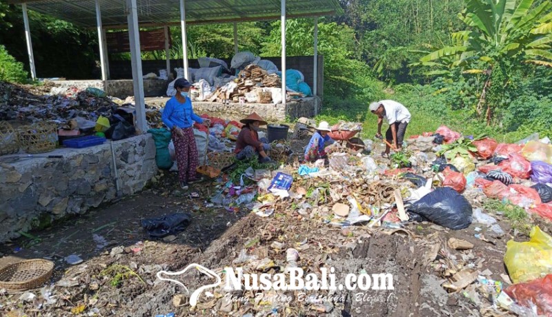 www.nusabali.com-tegallinggah-kelola-sampah-mandiri