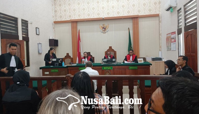 www.nusabali.com-disidang-terdakwa-jelaskan-cara-hisap-shabu