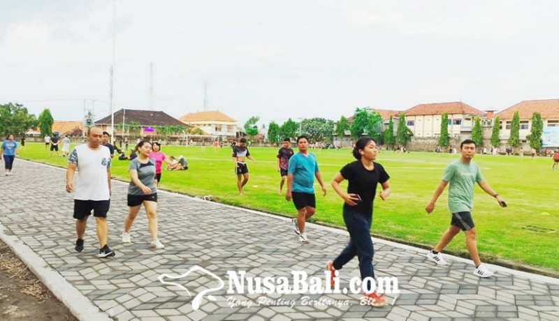 www.nusabali.com-animo-warga-tinggi-manfaatkan-jogging-track-bhuana-patra