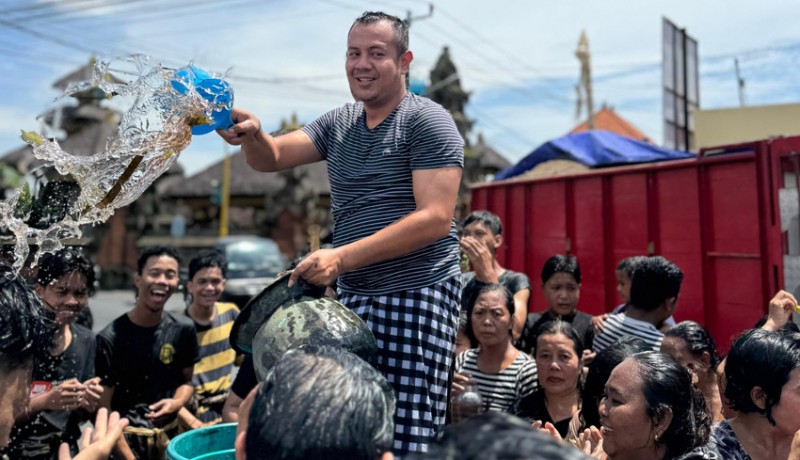 www.nusabali.com-tumpek-wayang-puri-gede-belayu-di-desa-peken-belayu-marga-tabanan-gelar-tradisi-metoya-dangdang