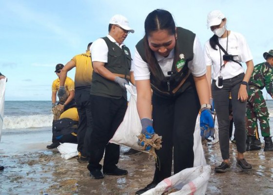 Nusabali.com - kemenpar-garap-gerakan-wisata-bersih-di-8-destinasi-percontohan