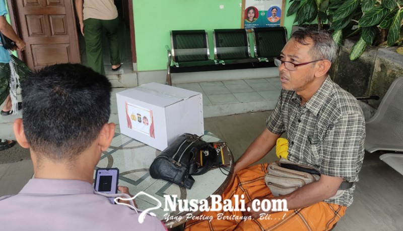 www.nusabali.com-isak-tangis-warnai-pemulangan-jenazah-korban-tertimpa-longsoran-batu-di-desa-pikat-dawan-klungkung