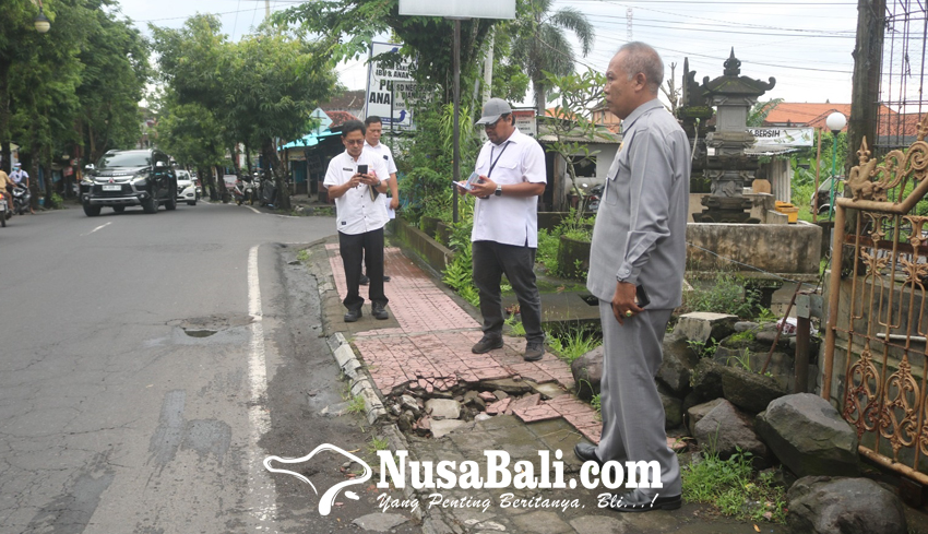 Temukan Banyak Trotoar Bolong