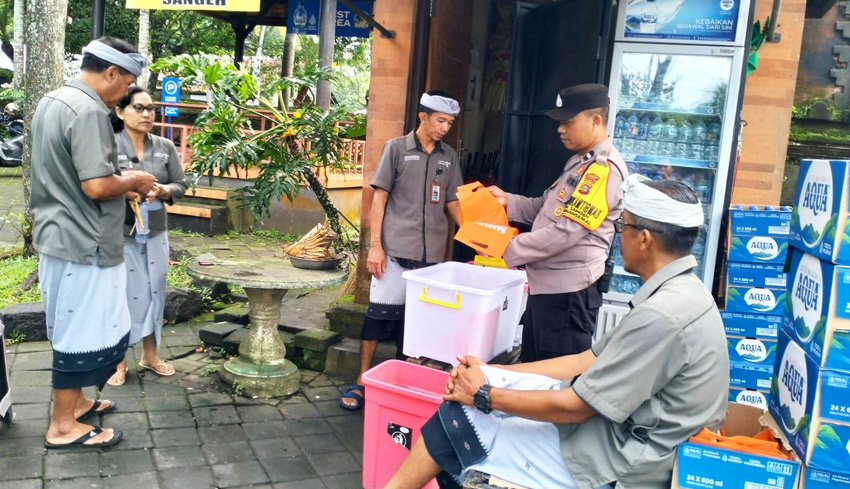 Bhabinkamtibmas Sangeh Sosialisasi Cuaca Ekstrem