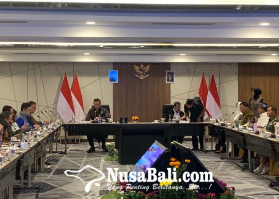 Nusabali.com - ahy-ingin-kapasitas-bandara-ngurah-rai-32-juta-penumpang