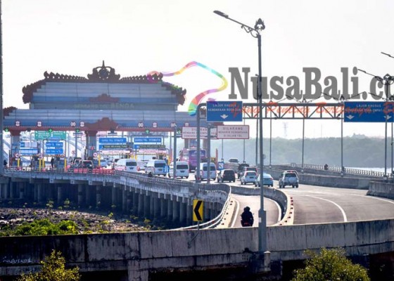 Nusabali.com - masuk-tol-harus-pakai-kartu-unik