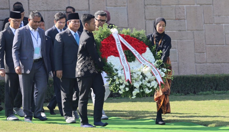 www.nusabali.com-presiden-prabowo-beri-penghormatan-untuk-mahatma-gandhi