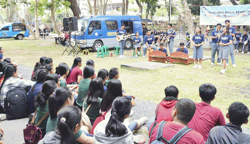 www.nusabali.com-siswa-sma-bicara-bhineka-tunggal-ika-di-pb3as