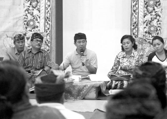 Nusabali.com - bupati-suwirta-sosialisasikan-desa-wisata-kamasan