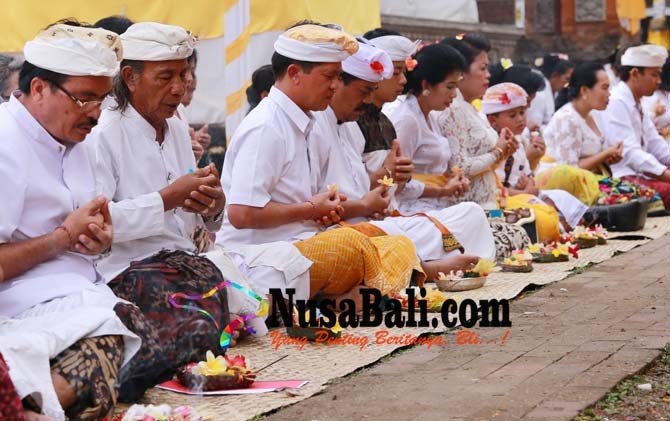 www.nusabali.com-pemkab-klungkung-nganyarin-ke-pura-dalem-balingkang