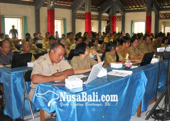 Nusabali.com - perangkat-desa-was-was-kelola-dana-desa