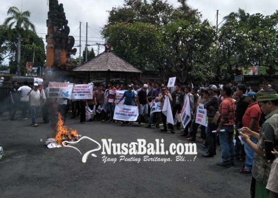Nusabali.com - kpn-kecam-aksi-pembakaran-di-pn-denpasar