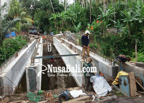 Nusabali.com - proyek-jembatan-sulang-paksebali-molor