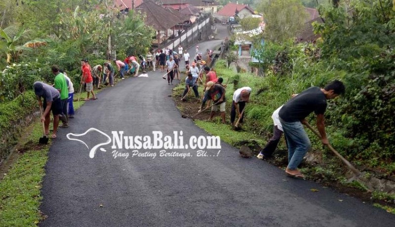 www.nusabali.com-buang-sampah-sembarangan-foto-dipajang-di-media-desa