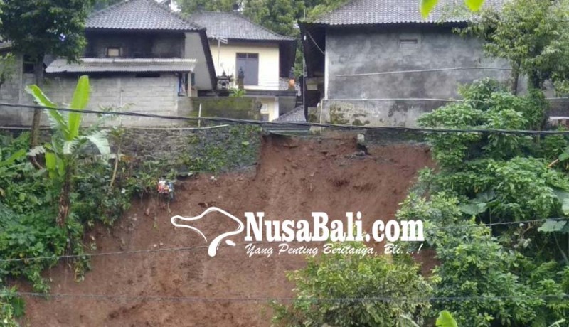 www.nusabali.com-jalan-pemukiman-tertutup-longsor