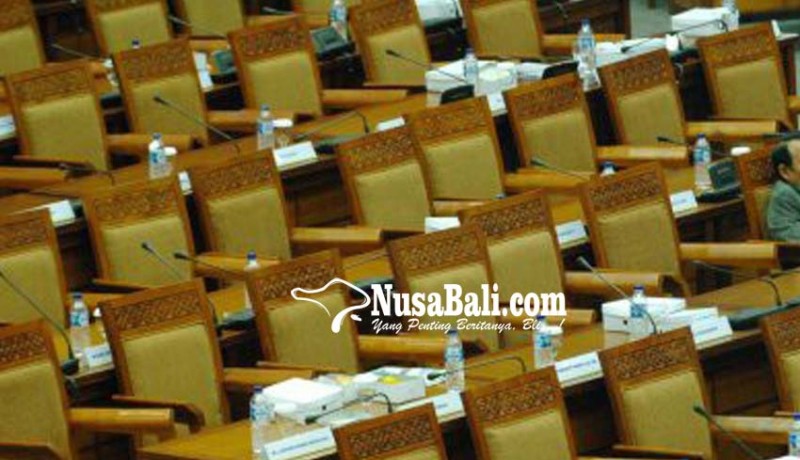 www.nusabali.com-anggota-dewan-malas-ngantor