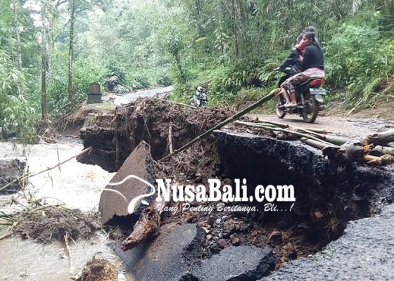 Nusabali.com - banjir-longsor-kepung-kawasan-banjar