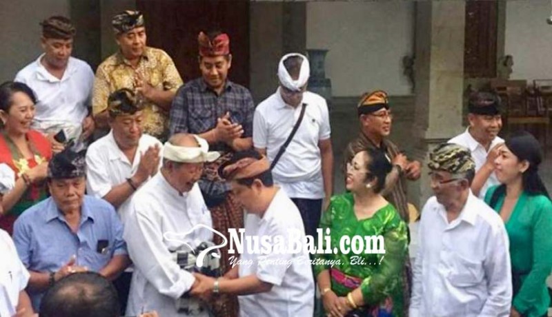 www.nusabali.com-cok-rat-sangkal-kembali-masuk-ke-barisan-megawati