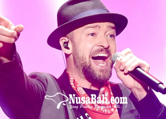 Nusabali.com - prince-hadir-di-panggung-justin-timberlake