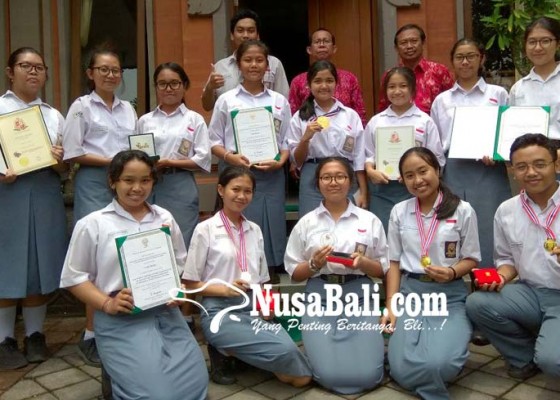 Nusabali.com - 14-siswa-sman-3-denpasar-bawa-pulang-6-medali