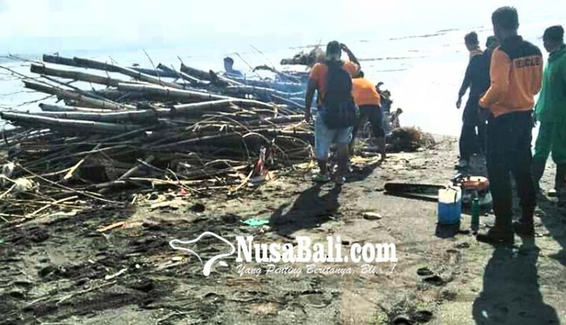 www.nusabali.com-pantai-cucukan-diterjang-rumpun-bambu