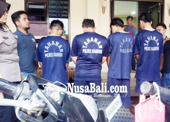 Nusabali.com - gilas-korban-pakai-motor-hingga-tewas