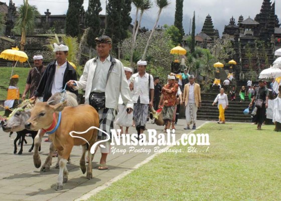 Nusabali.com - mapepada-wewalungan-dan-bumi-sudha-di-pura-besakih