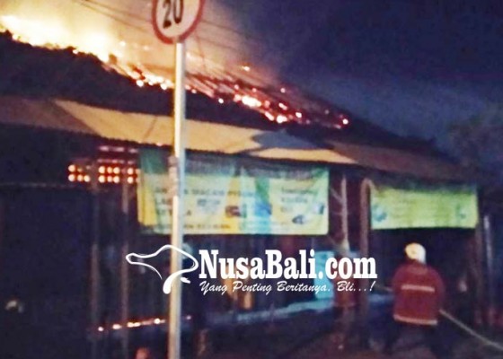 Nusabali.com - ruko-di-kerobokan-kaja-terbakar