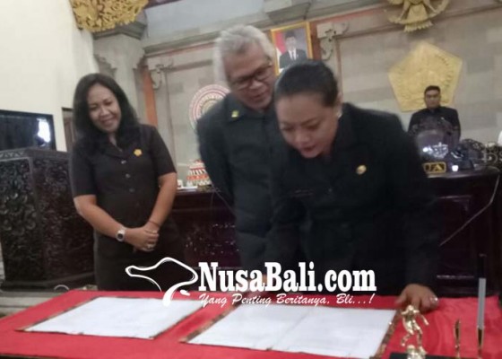 Nusabali.com - rapat-paripurna-tabanan-pansus-dprd-bahas-4-ranperda