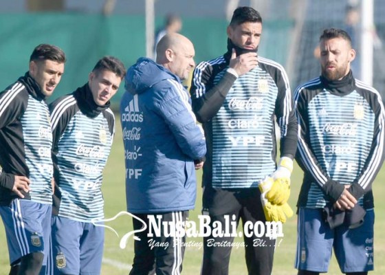 Nusabali.com - aguero-terancam-kiper-mu-batal-perkuat-argentina