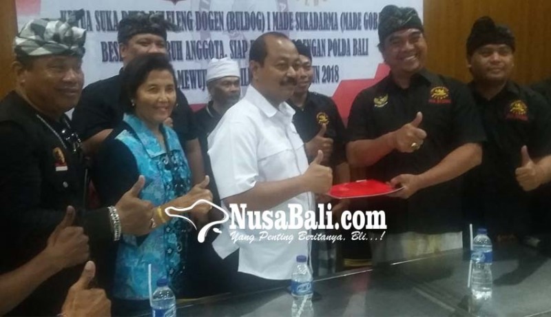 www.nusabali.com-buldog-deklarasikan-komitmen-kawal-pilgub-bali-berjalan-damai