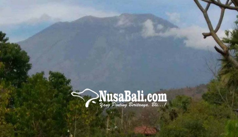 www.nusabali.com-gunung-agung-keluarkan-tremor-harmonik-4-kali