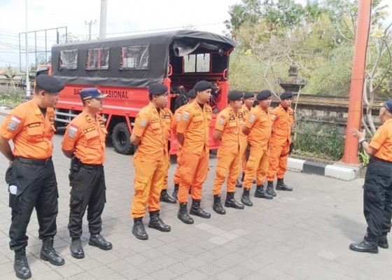 Nusabali.com - basarnas-denpasar-kerahkan-personel-ke-lombok