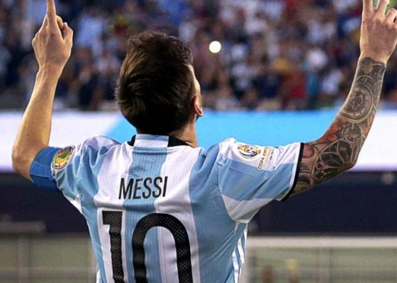 Nusabali.com - argentina-simpan-nomor-10-demi-messi