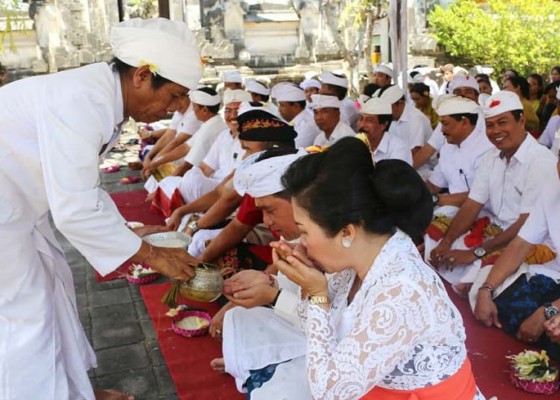 Nusabali.com - pemkab-klungkung-muspayang-pujawali-di-pura-jagat-nata