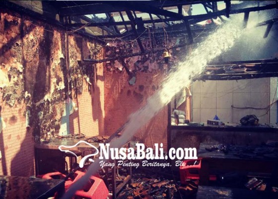 Nusabali.com - gas-bocor-warung-bubur-dan-toko-sembako-ludes