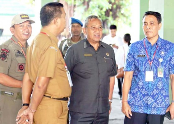 Nusabali.com - parwata-puji-tes-skd-cpns-badung-berjalan-tertib-dan-lancar