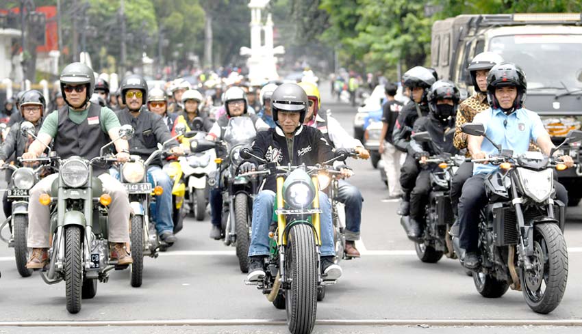 Presiden Mengikuti Konvoi Sepeda Motor