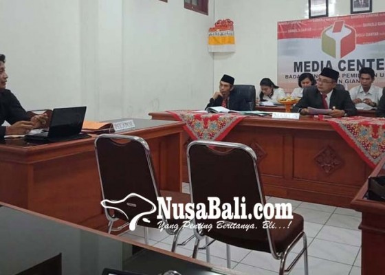 Nusabali.com - caleg-laporkan-caleg-di-gianyar