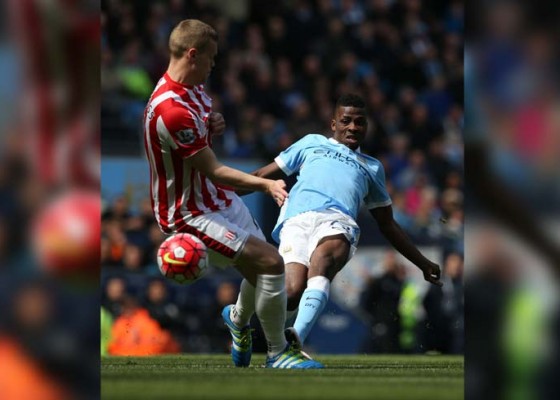 Nusabali.com - city-pesta-gol-di-gawang-stoke