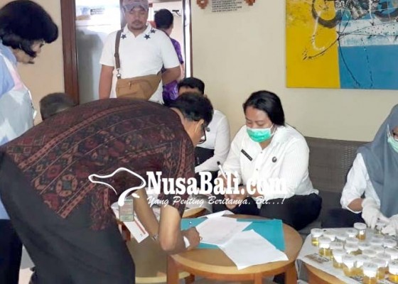 Nusabali.com - ratusan-asn-di-5-opd-pemkot-denpasar-dites-urine