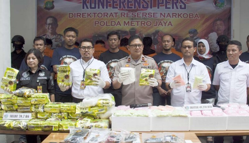 www.nusabali.com-polisi-sita-70-kg-sabu-dan-49-ribu-ekstasi