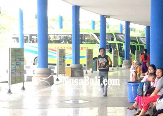 Nusabali.com - keberangkatan-bus-dari-terminal-mengwi-meningkat