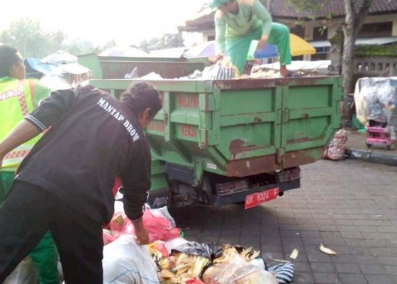 Nusabali.com - usai-natal-dan-galungan-volume-sampah-naik-20-persen