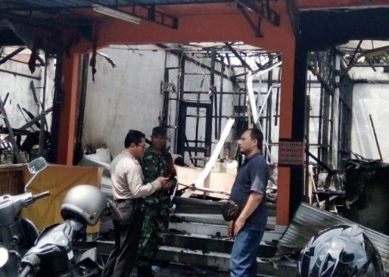 Nusabali.com - ruko-terbakar-3-tempat-usaha-hangus