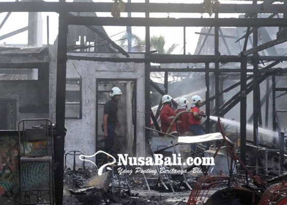 Nusabali.com - empat-tempat-usaha-terbakar-kerugian-diperkirakan-rp-15-m