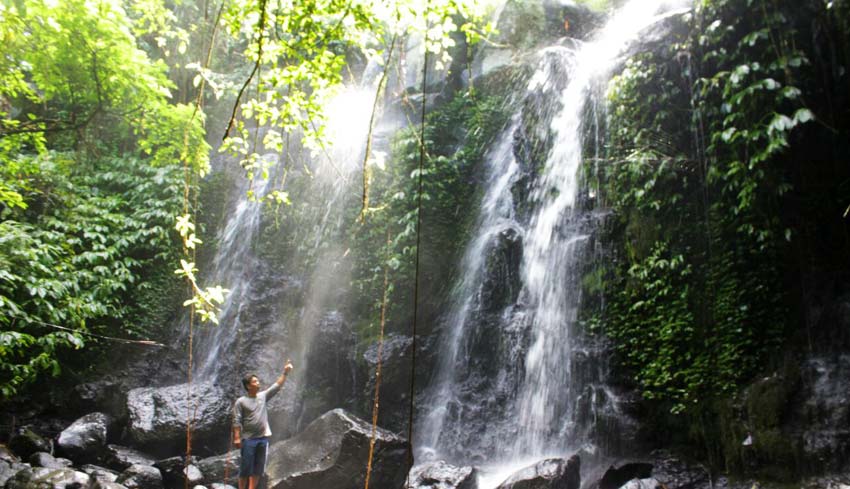 NUSABALI com Air Terjun Batu Sangian terasa Manis karena 